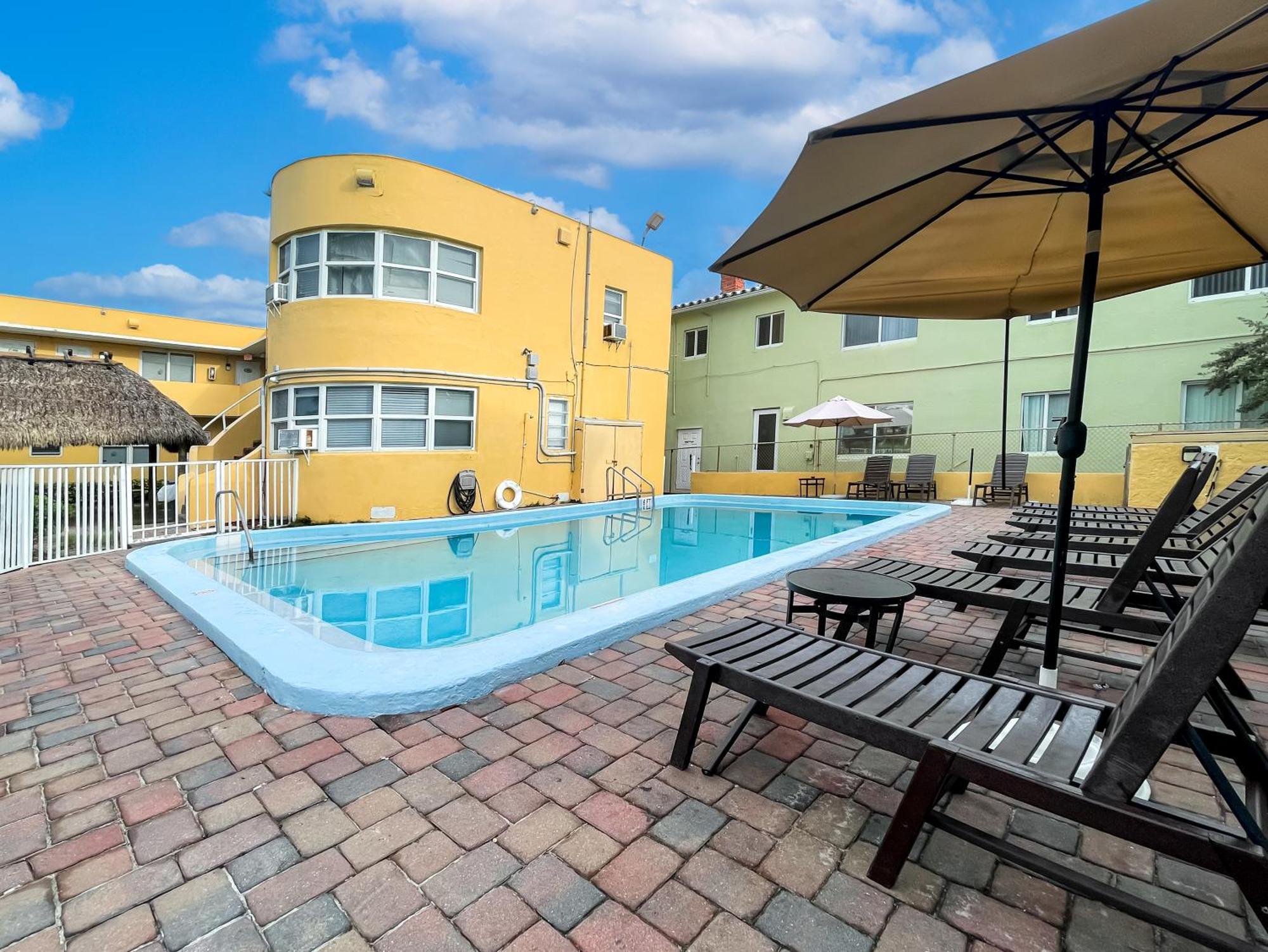 The Oasis Otel Hollywood Dış mekan fotoğraf